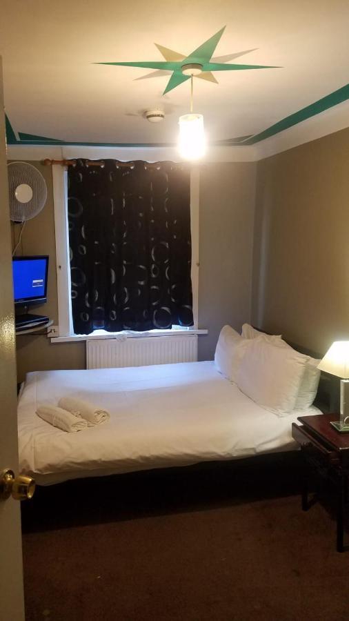 City View Hotel Roman Road London Bagian luar foto
